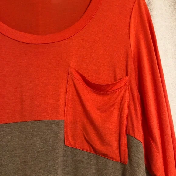2 for 20 | Anthropologie Color Block Pocket Long Sleeve Tee - Picture 4 of 6
